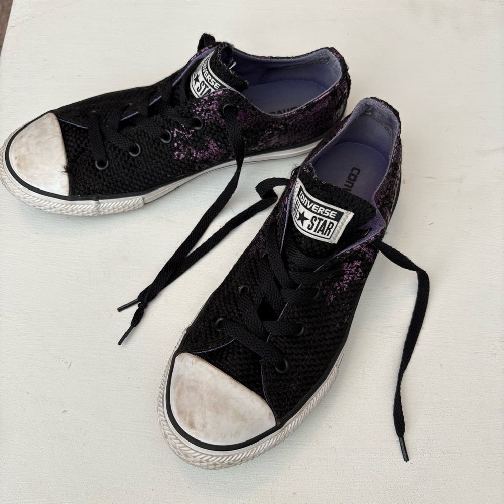 Converse Kids Chuck Taylor All Star Ox Junior 4 Sneakers Flats Purple Hollyhock.